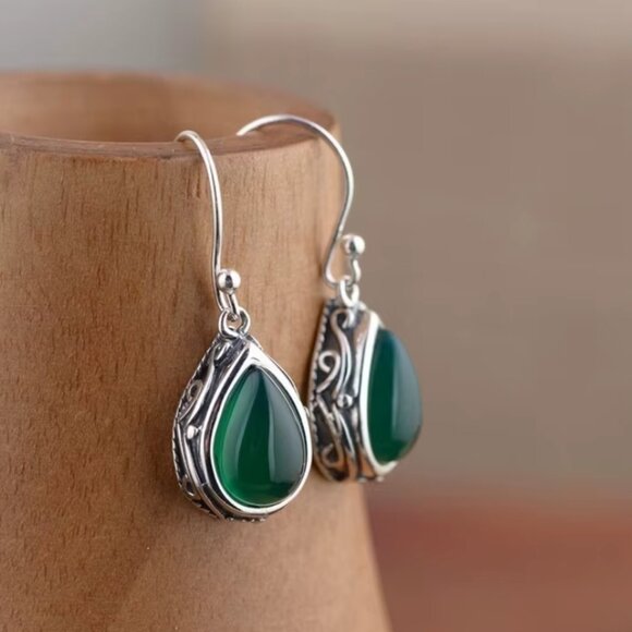 Green Stone Dangle Earring - Picture 6 of 6